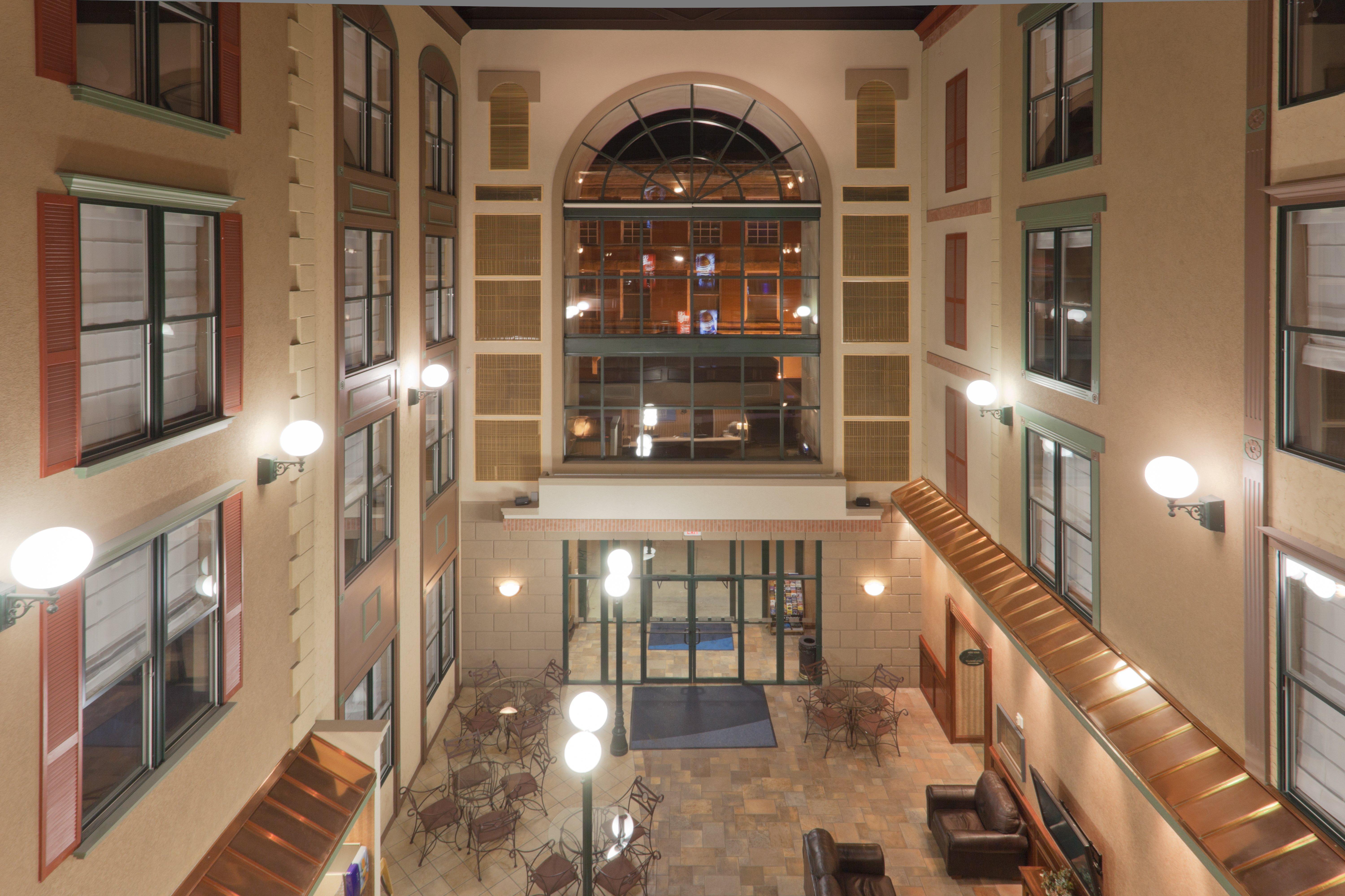Holiday Inn Express Hotel & Suites Deadwood-Gold Dust Casino, An Ihg Hotel Buitenkant foto