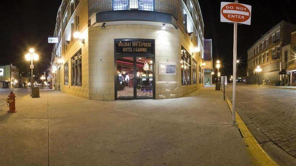 Holiday Inn Express Hotel & Suites Deadwood-Gold Dust Casino, An Ihg Hotel Buitenkant foto